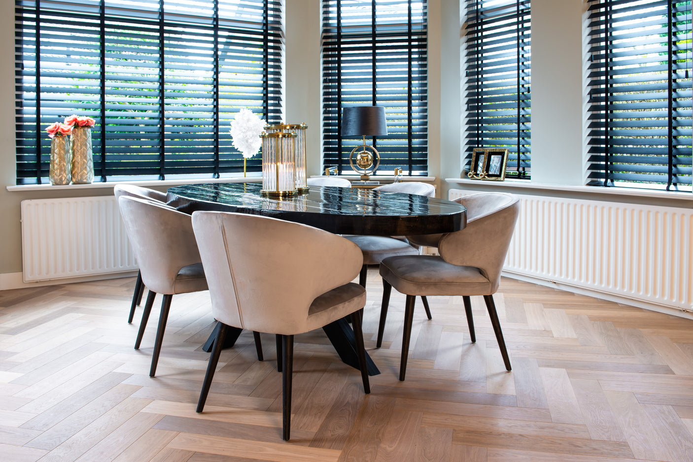 Spisestol Indigo khaki fløyel Richmond Interiors Spisestol