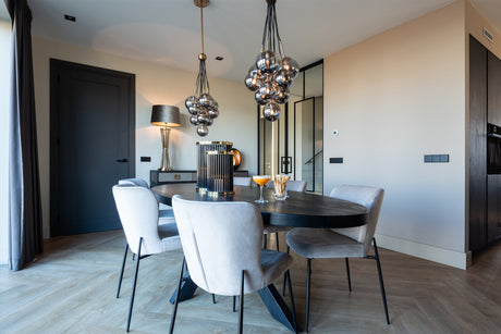 Spisestol Darby i khakifarget fløyel, Richmond Interiors Spisestol