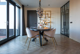 Vitrineskap Magnus gull Richmond Interiors Vitrineskap
