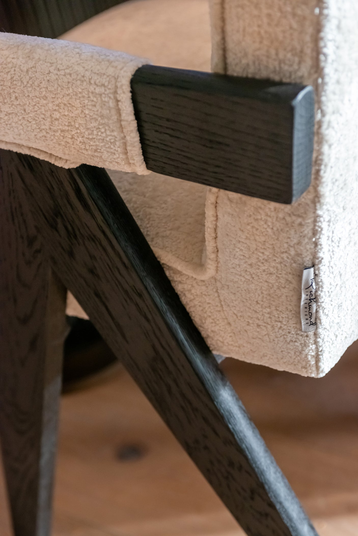 Spisestol Cooper hvit chenille Richmond Interiors Spisestol