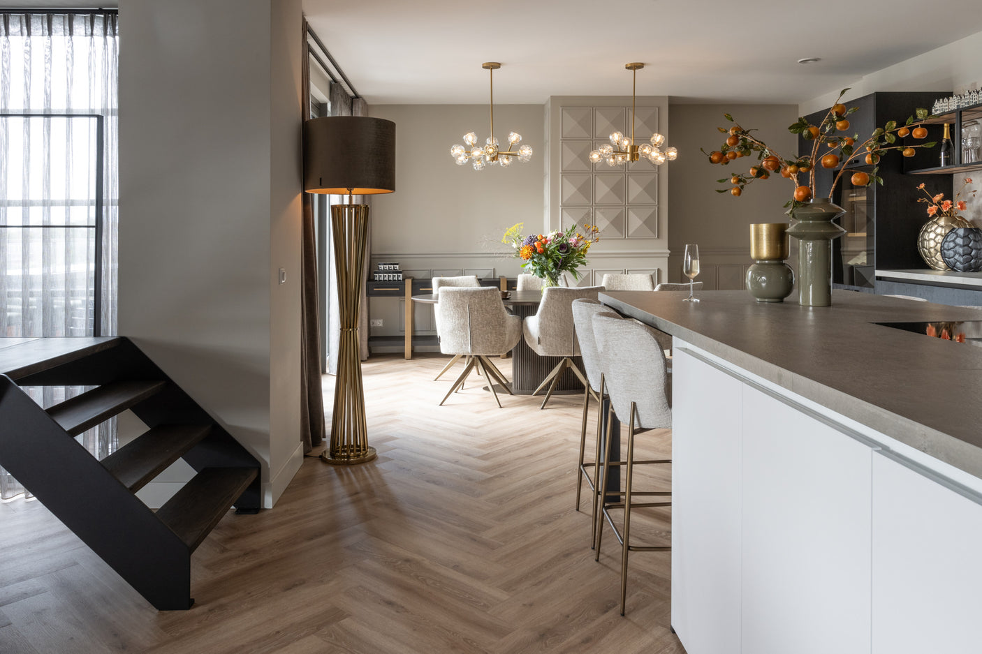 Spisestol Lisonne perle øy svingbar Richmond Interiors Spisestol