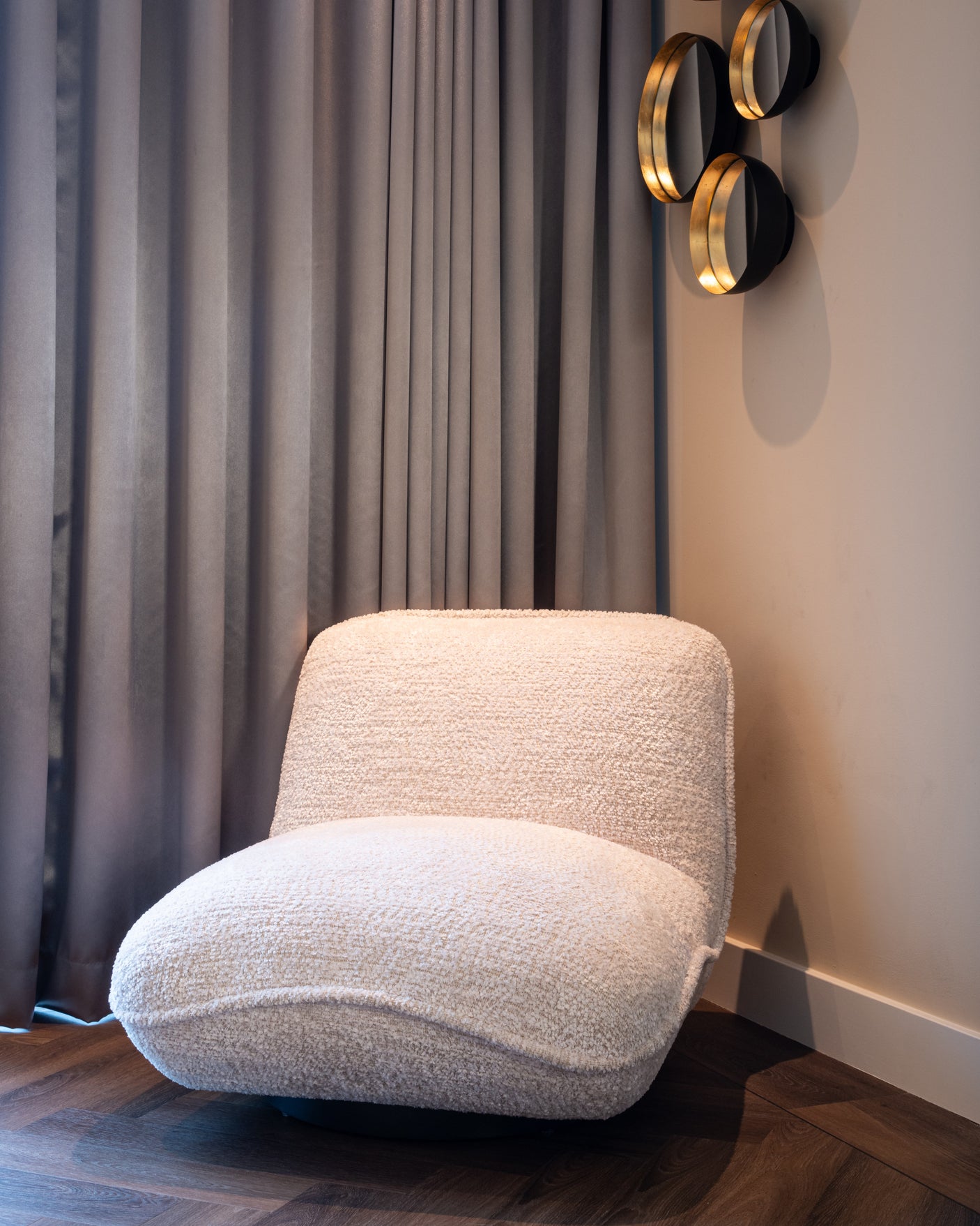 lenestol Ophelia nydelig krem Richmond Interiors Lenestol