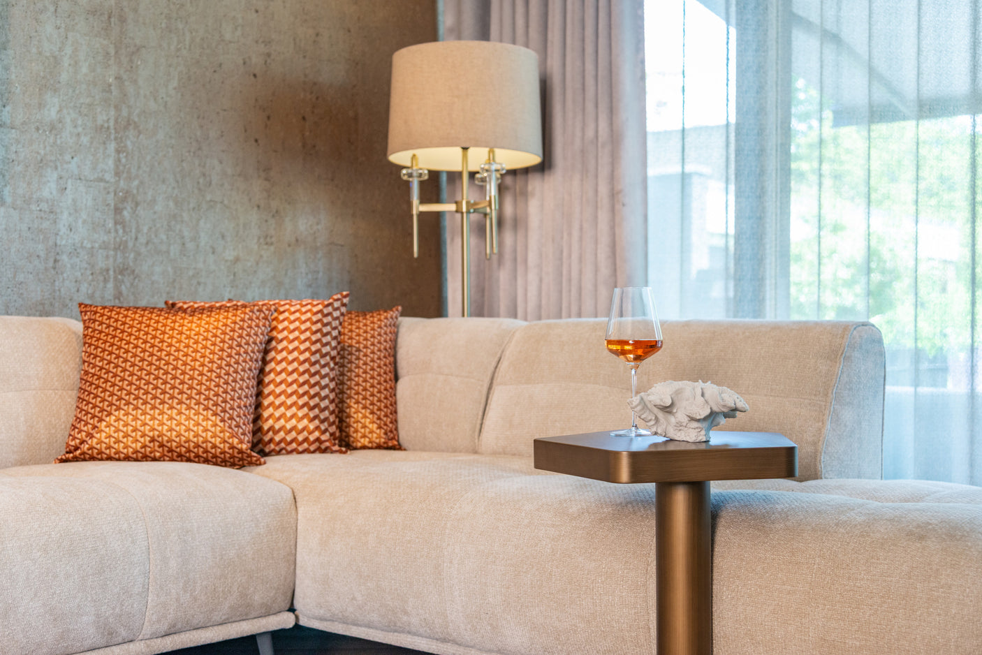 sofabord Hexa børstet gull Richmond Interiors Sofabord
