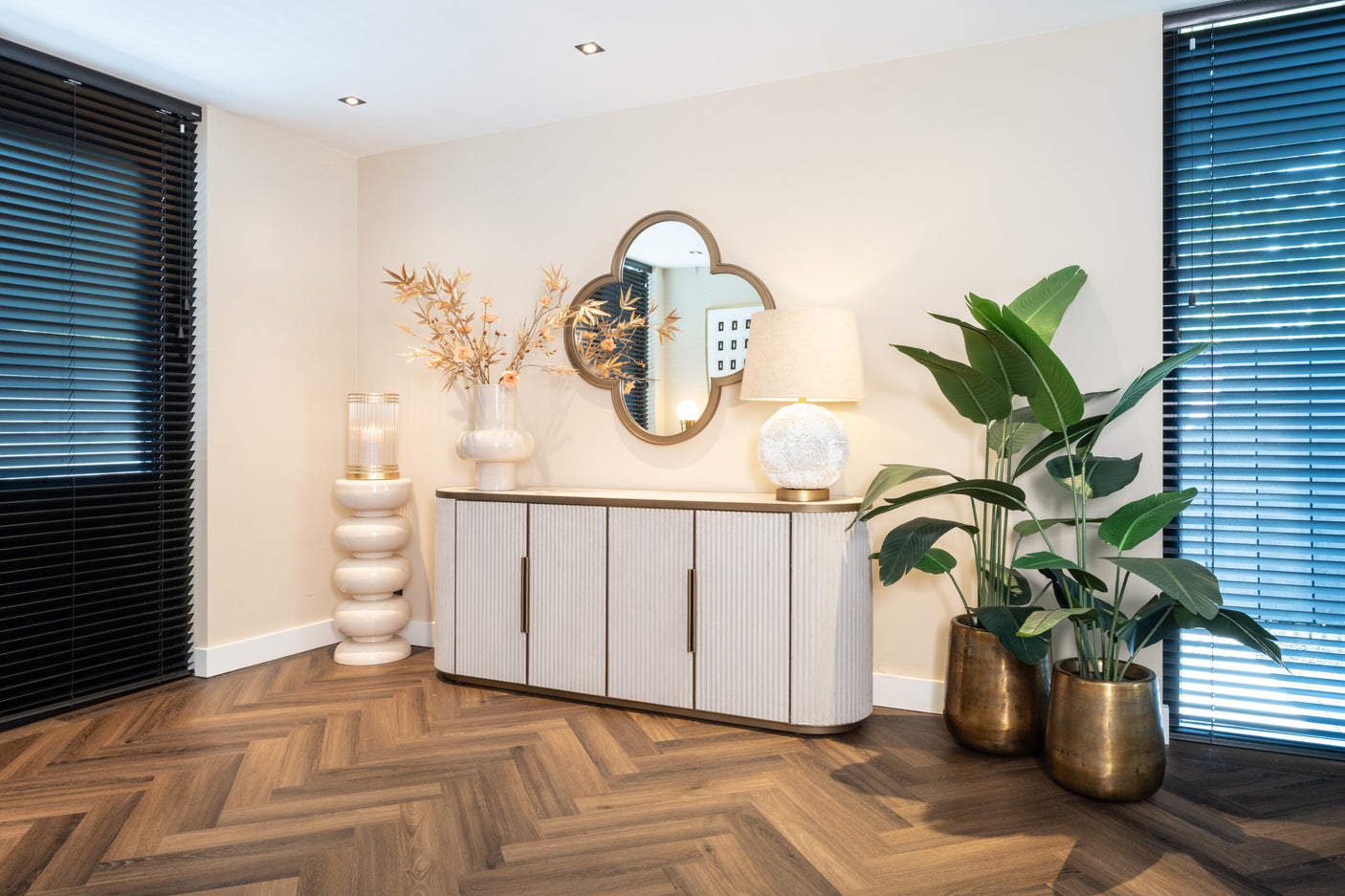 Speil Lowen børstet gull Richmond Interiors Speil