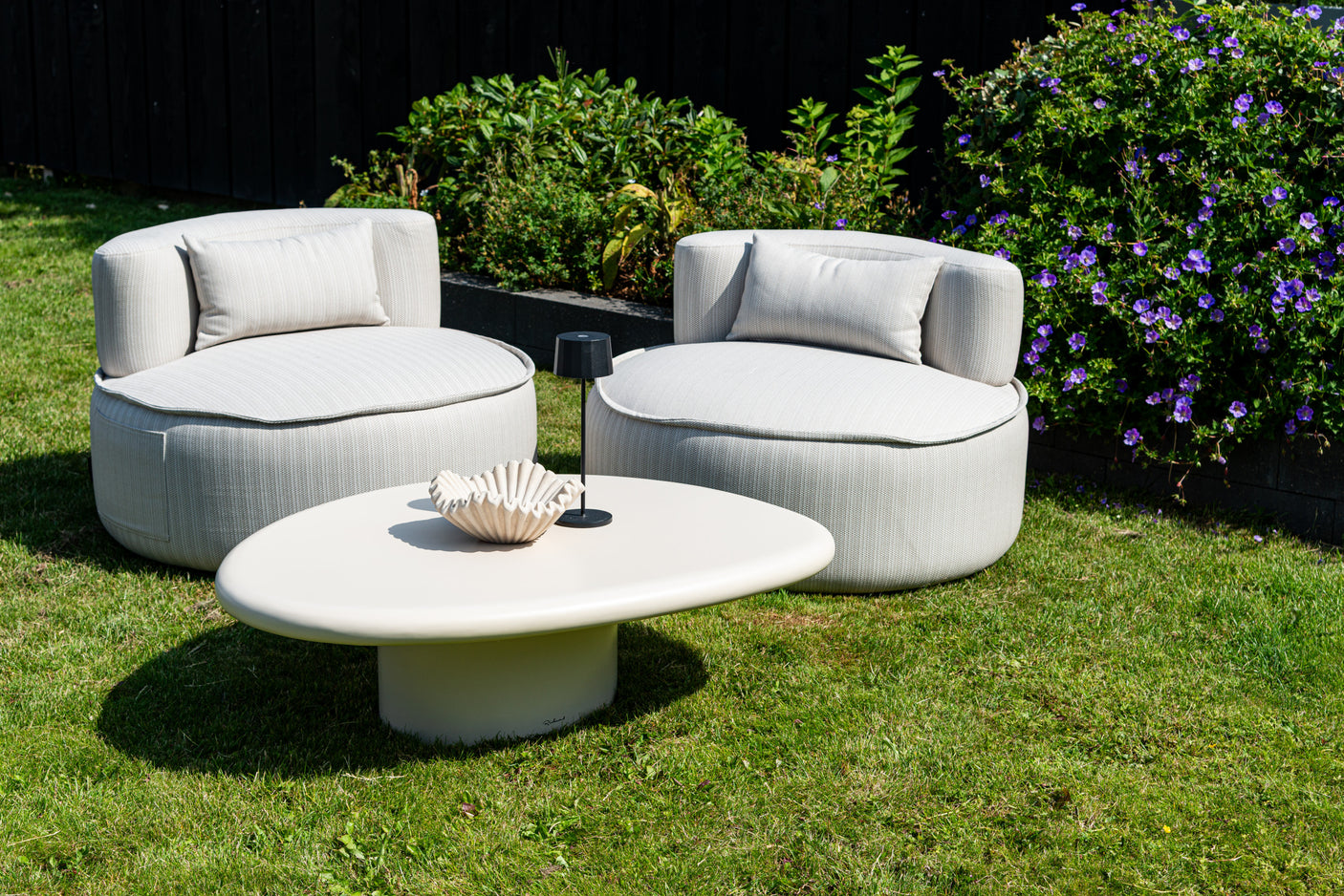 Utendørs kaffebord Urban Bloom sandstein Richmond Interiors Sofabord