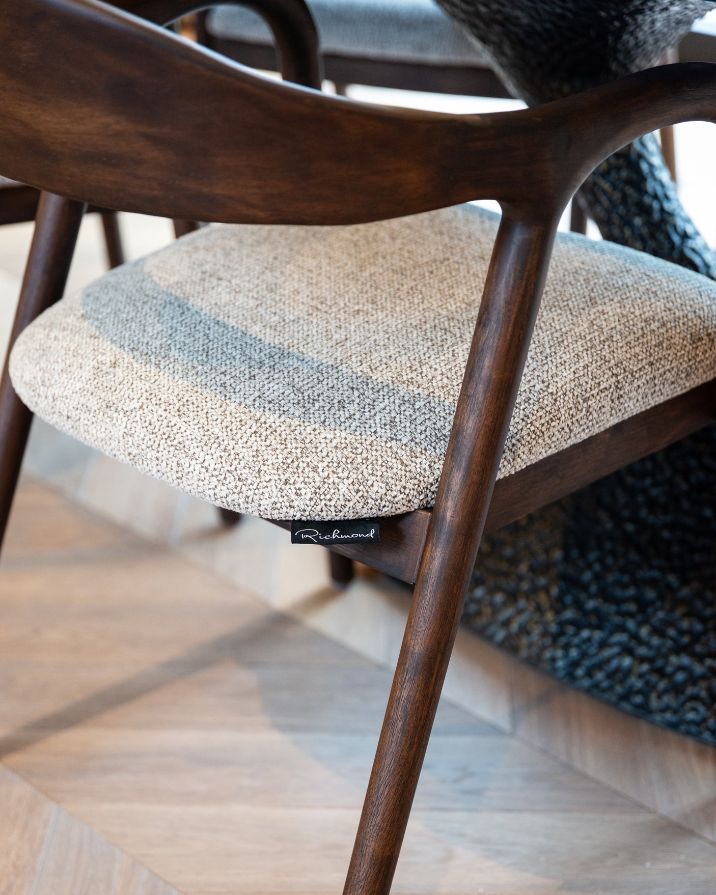 Spisestol Mihara mocca fancy Richmond Interiors Spisestol