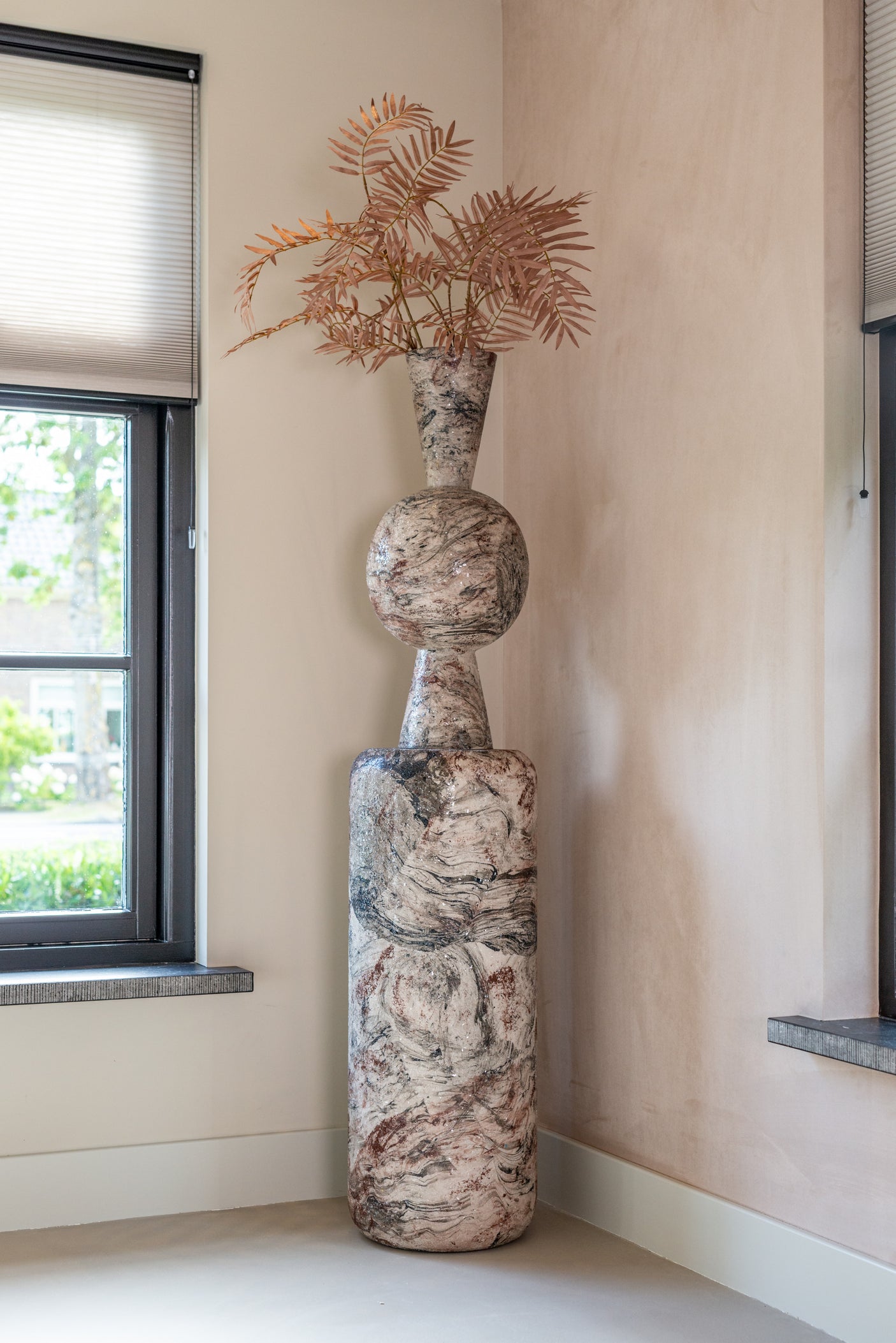 Kolonne Mady beige Richmond Interiors Skap