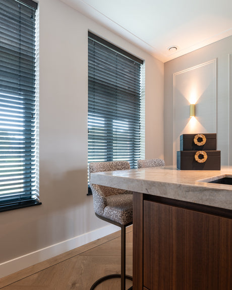 oppbevaringsboks Amal svart/gull liten Richmond Interiors Oppbevaring