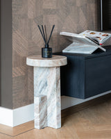 Bokstativ Belicia Blush beige Richmond Interiors Hylle