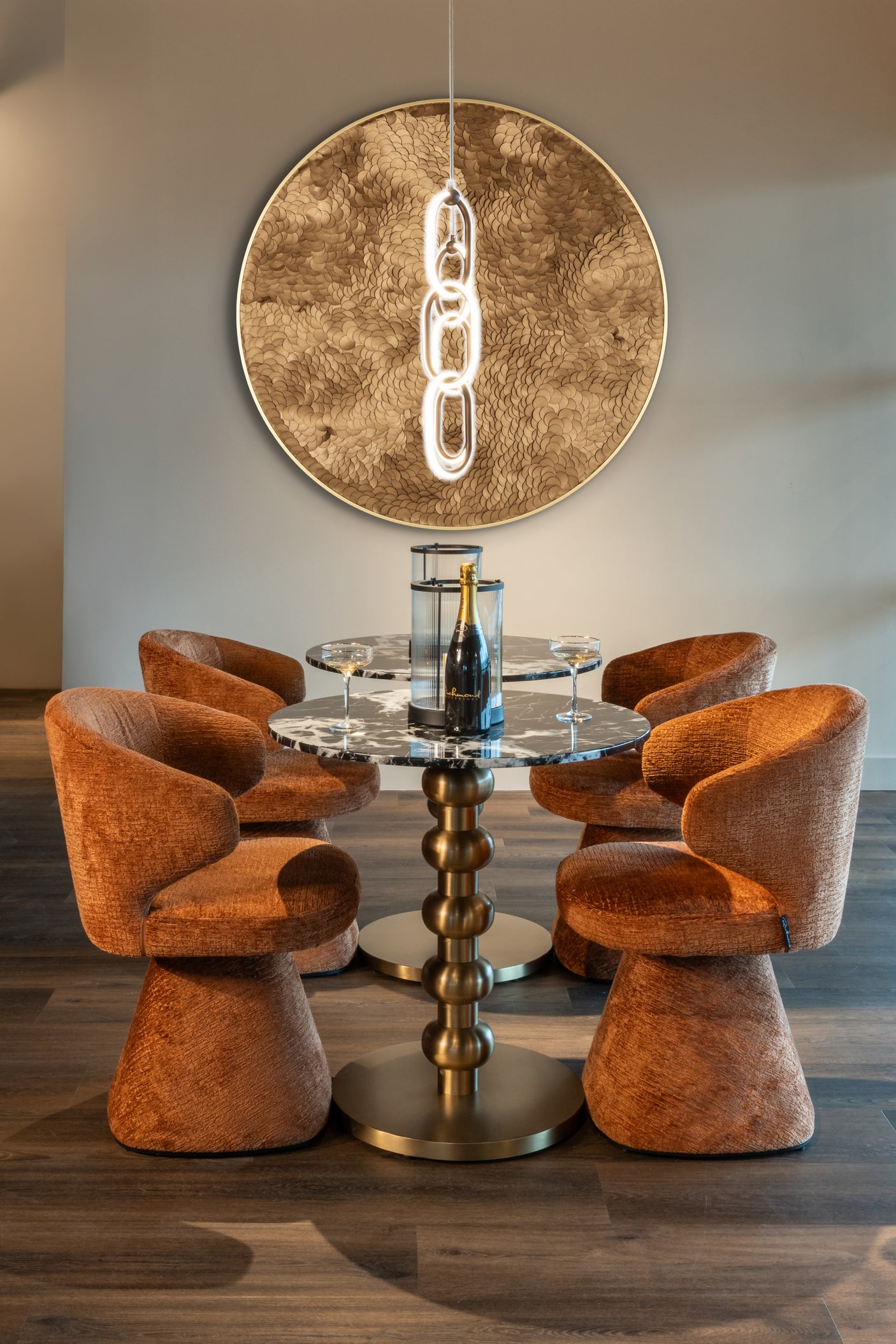 Bistrobord Witlox svart/gull 75Ø Richmond Interiors Bordlampe