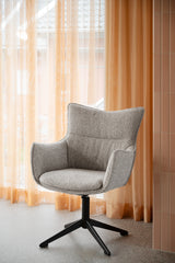 Fresno lenestol beige stoff/brun metallben Rowico Lenestol