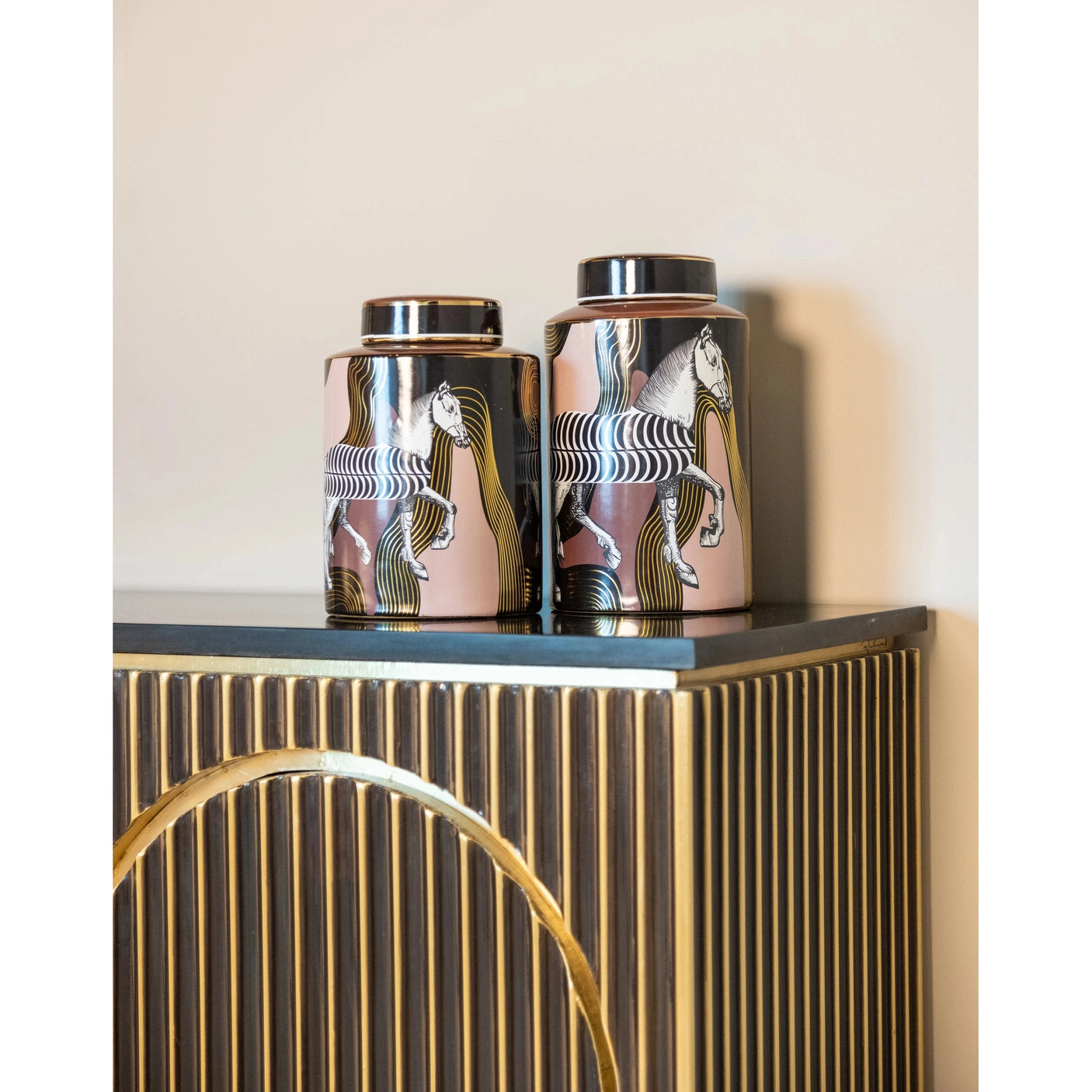 Sideboard Les Arcs børstet gull Richmond Interiors Skjenk