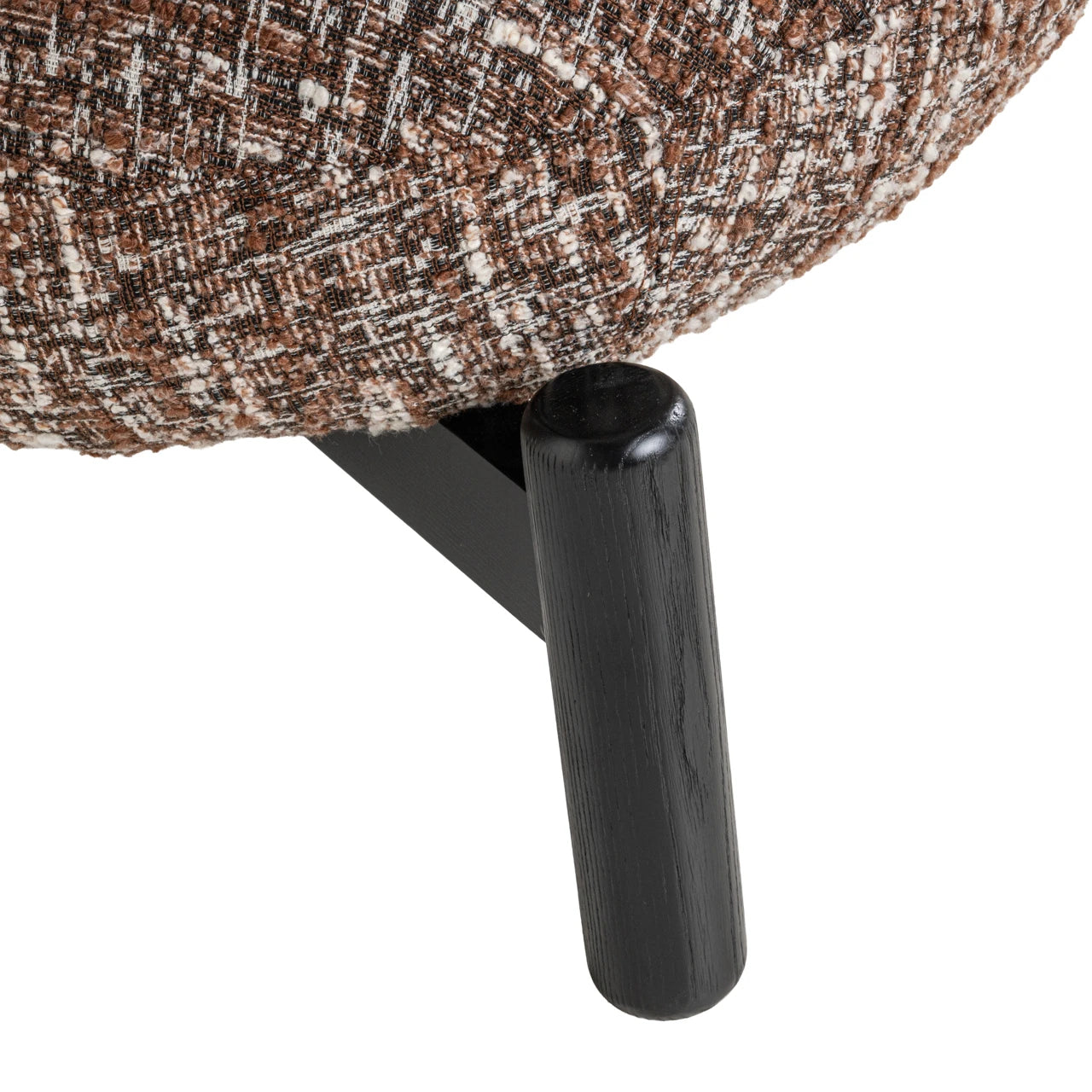 Lounge chair Ornella hassel Richmond Interiors Lenestol