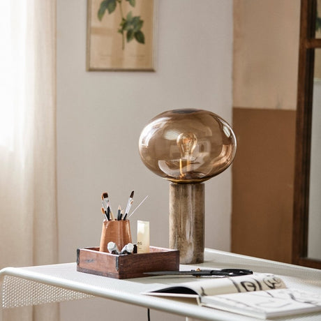 BES-bordlampe i marmor med glass - h45 cm - røykfarget/brunt Nordal STAND LAMP