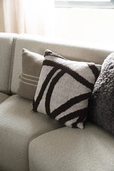 Pillow Majani By-Boo Pute