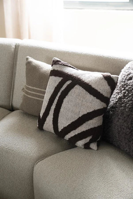 Pillow Majani By-Boo Pute