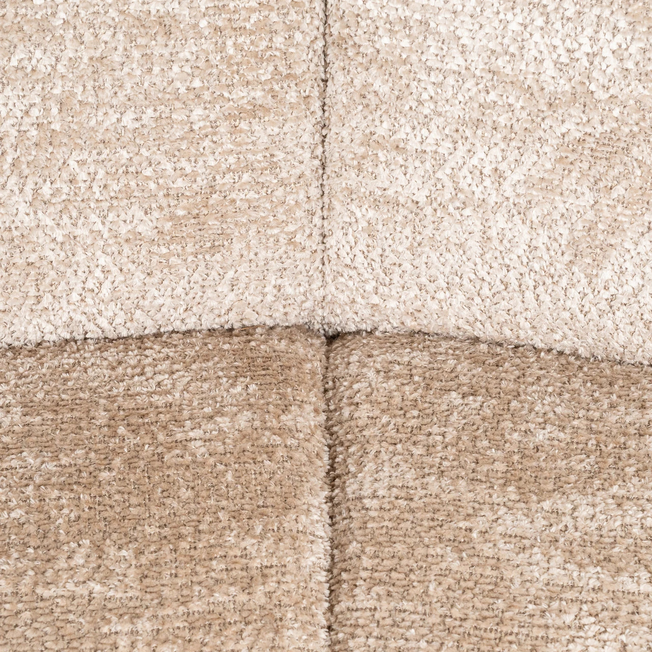 Spisebenk Hillpark nydelig beige avrundet hjørne Richmond Interiors Benk