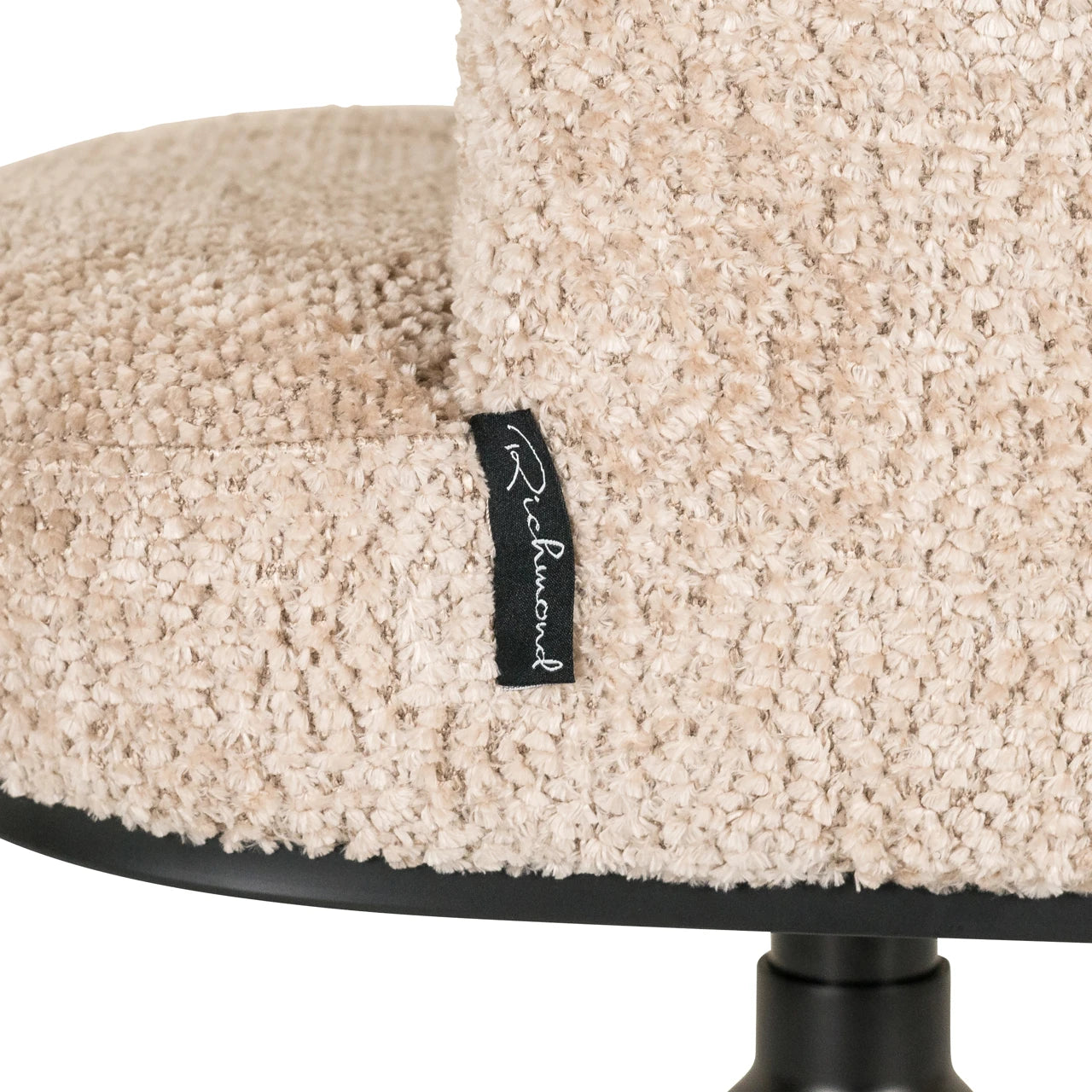 Spisestol Cheyenne nydelig beige svingbar Richmond Interiors Spisestol