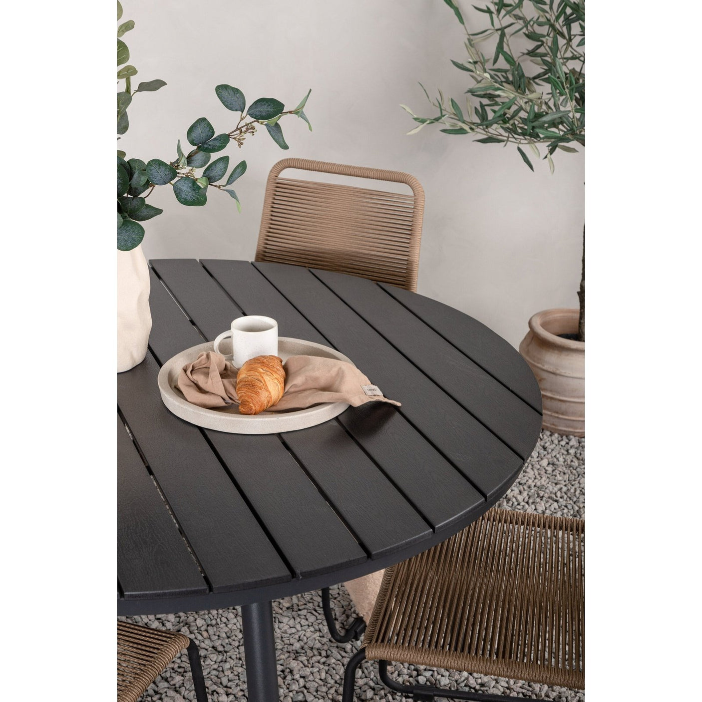 Break Spisebord Rundt 120ø + Lindos Venture Design Spisegruppe