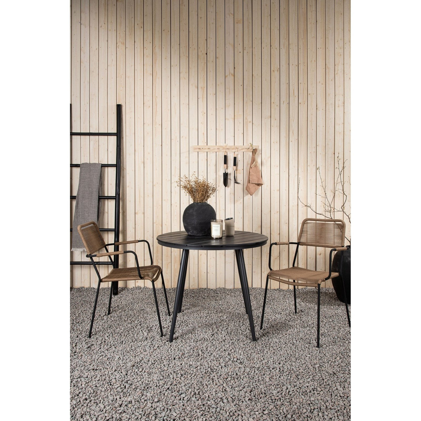Pause Spisebord Rundt 90ø + Lindos Lenestol Venture Design Spisegruppe