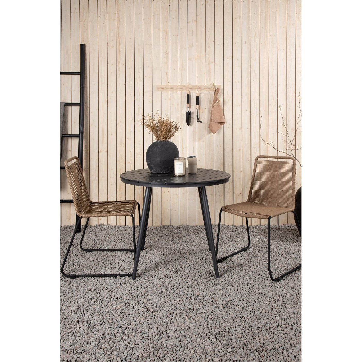 Break Spisebord Rundt 90ø + Lindos Venture Design Spisegruppe