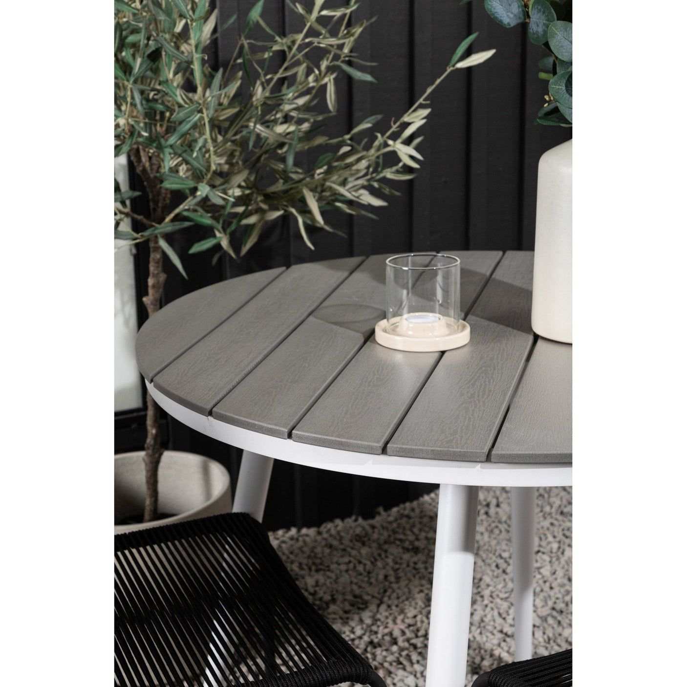 Break Spisebord Rundt 90ø + Lindos Venture Design Spisegruppe