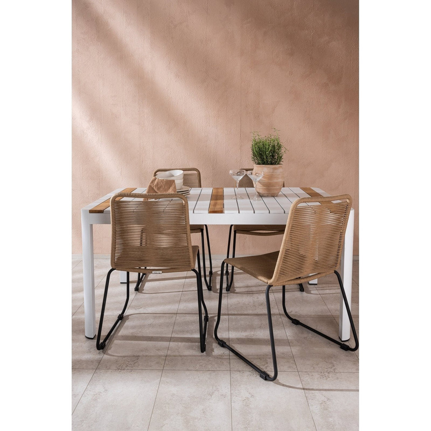 Togo Spisebord 150*100 + Lindos Venture Design Spisegruppe