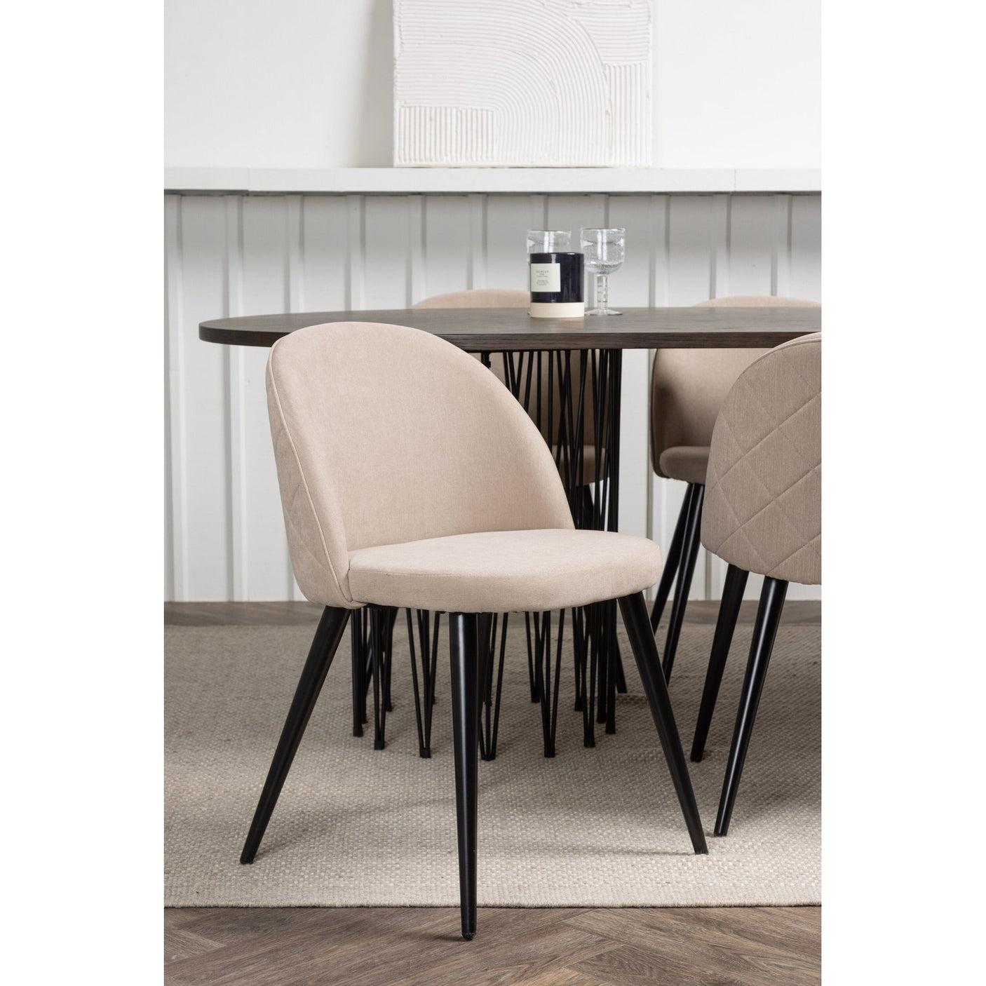 Stone oval spisebord + stingstol Venture Design Spisegruppe