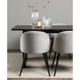 Vail spisebord + Velvet spisestoler Venture Design Spisegruppe
