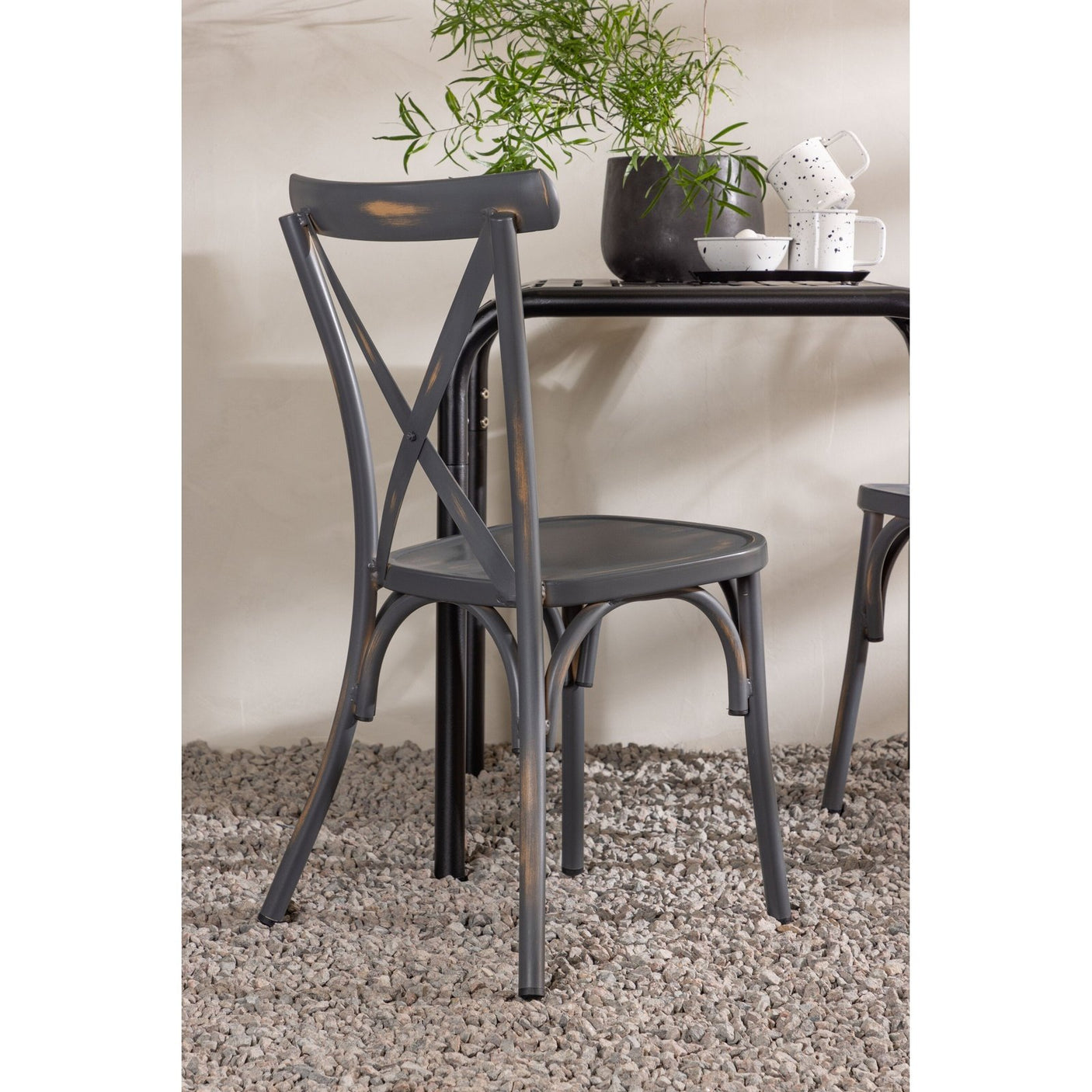 Borneo Cafébord 70*70* + Tablas spisestoler Venture Design Spisegruppe