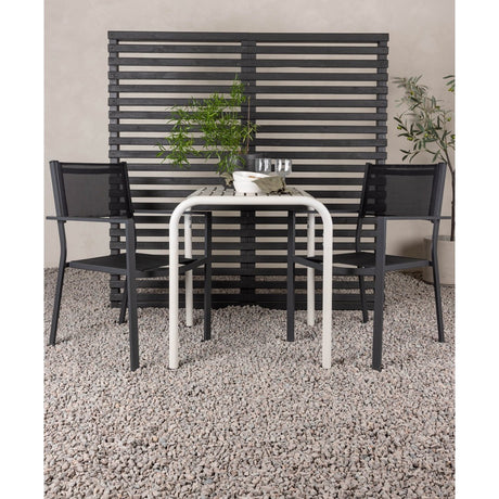 Borneo Cafébord 70*70* + Copacabana stol Venture Design Spisegruppe