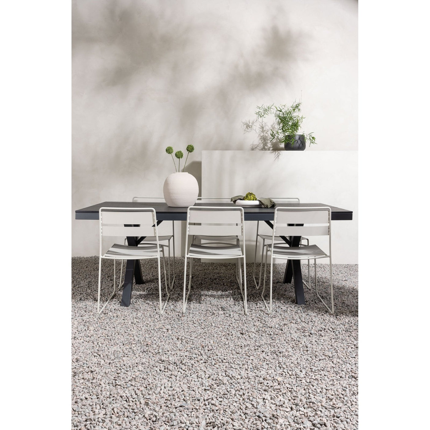 Garcia Spisebord 100*200* + Lina spisestoler Venture Design Spisegruppe