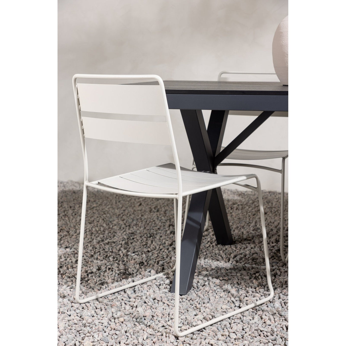 Garcia Spisebord 100*200* + Lina spisestoler Venture Design Spisegruppe