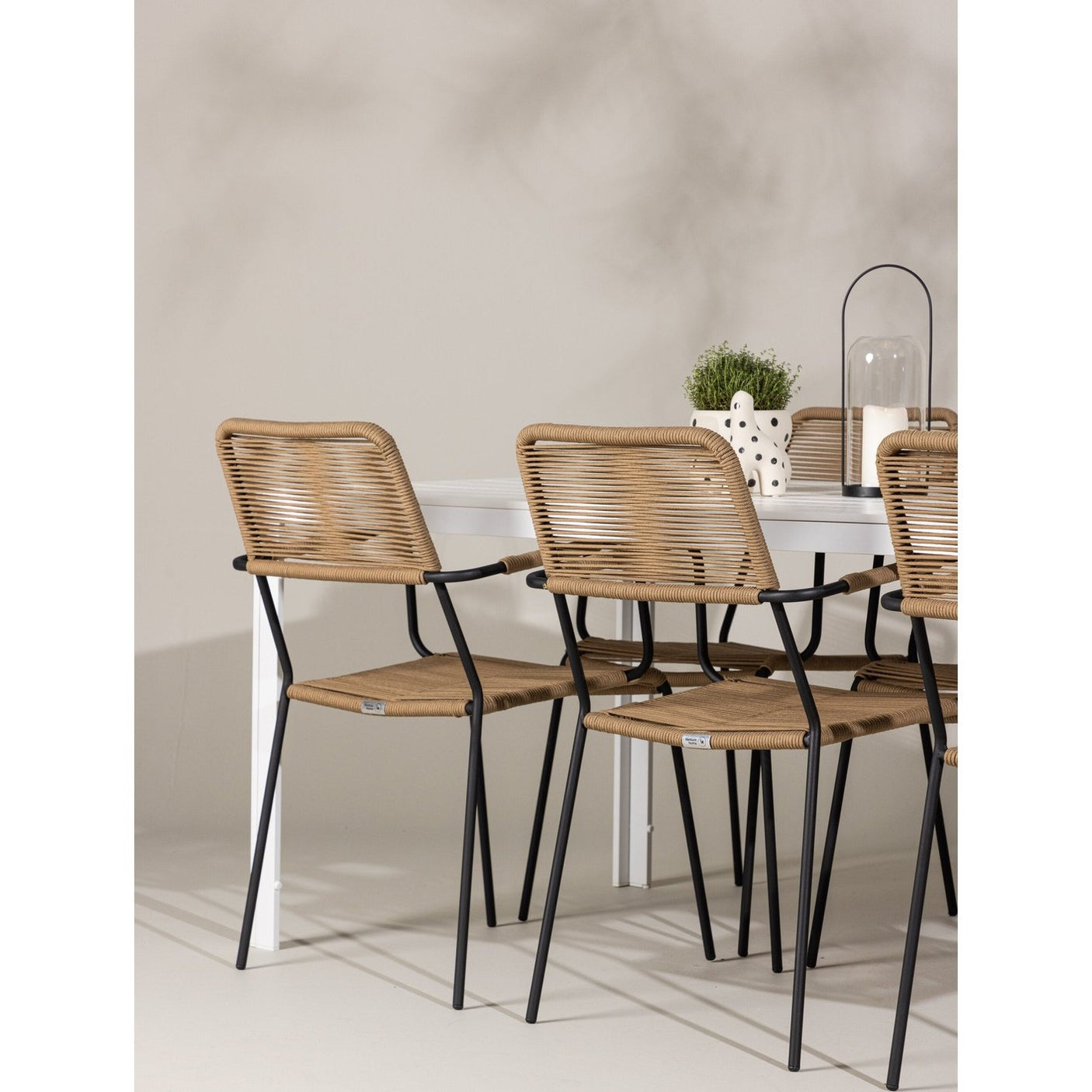 Break spisebord + Lindos Lenestol Venture Design Spisegruppe