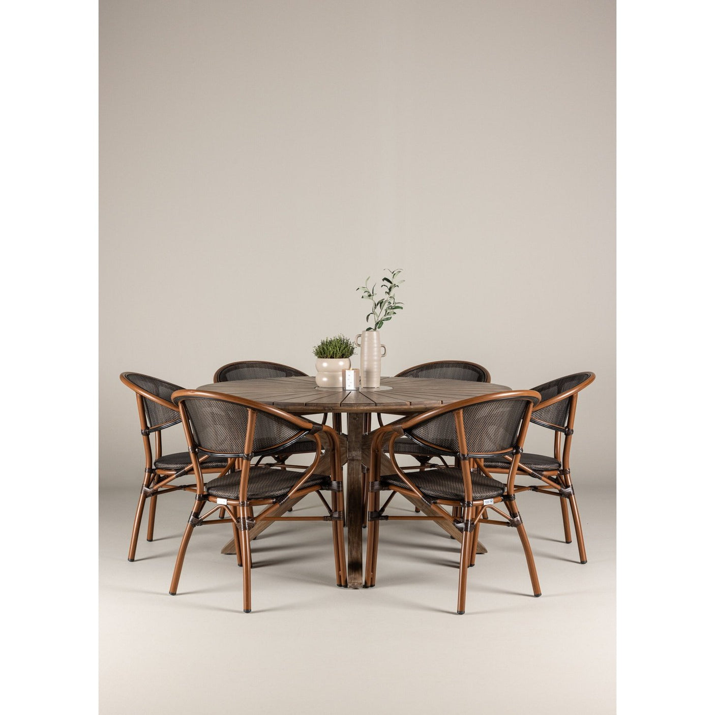 Rosario spisebord- Ø140 + Vila Real Caféstol Venture Design Spisegruppe