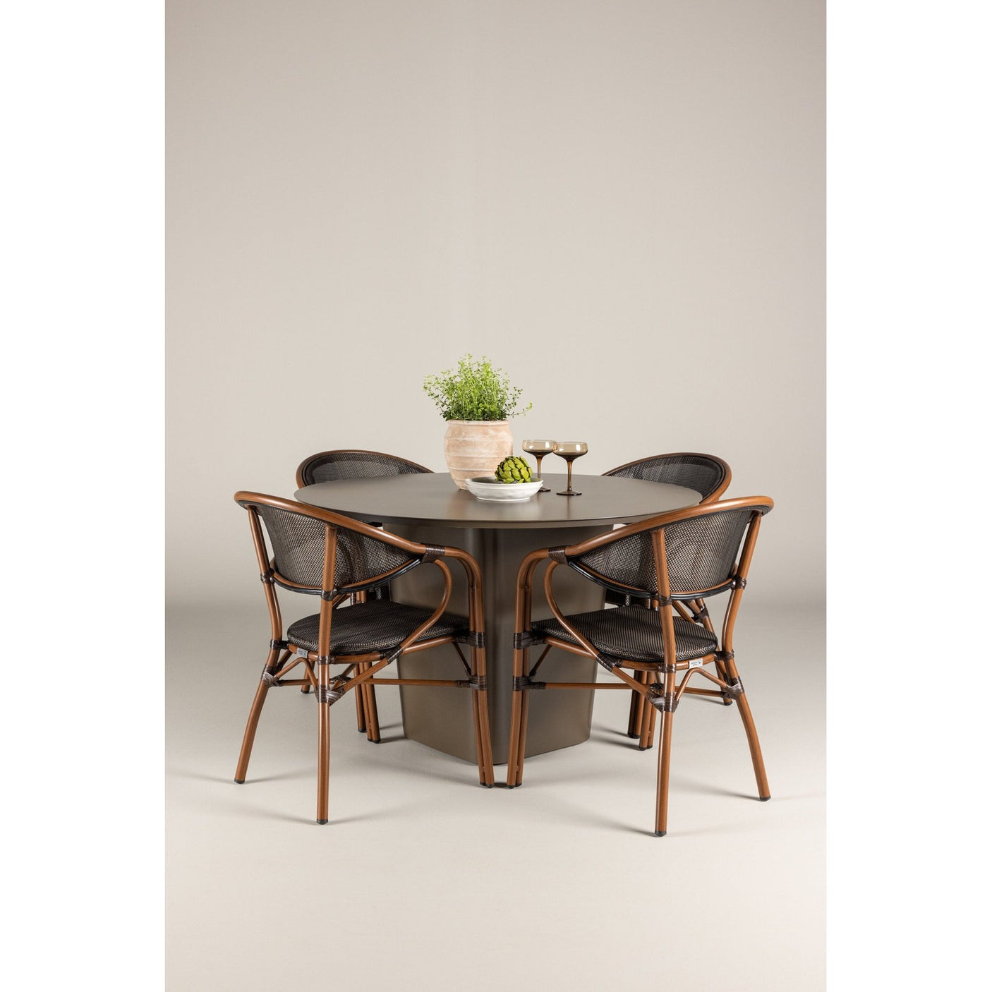 Santa Fe Spisebord ø120 Roasty + Vila Real Caféstol Venture Design Spisegruppe