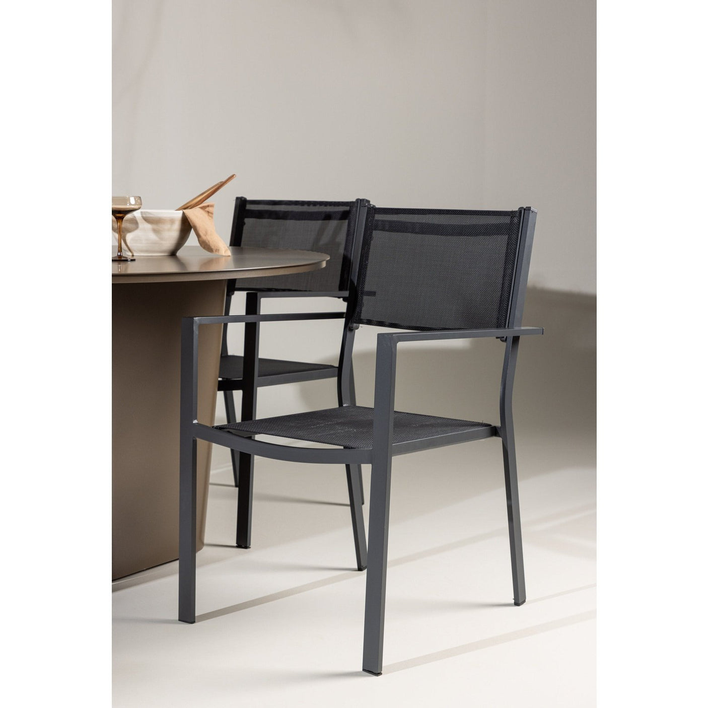 Santa Fe spisebord ø120 Roasty + Copacabana Venture Design Spisegruppe