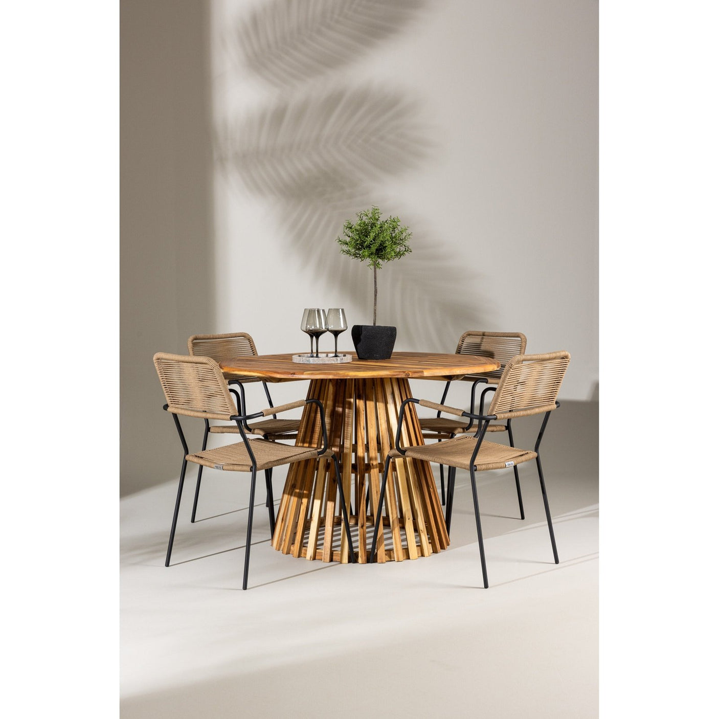 Lerret Spisebord Rundtø110**75 + Lindos Lenestol Venture Design Spisegruppe