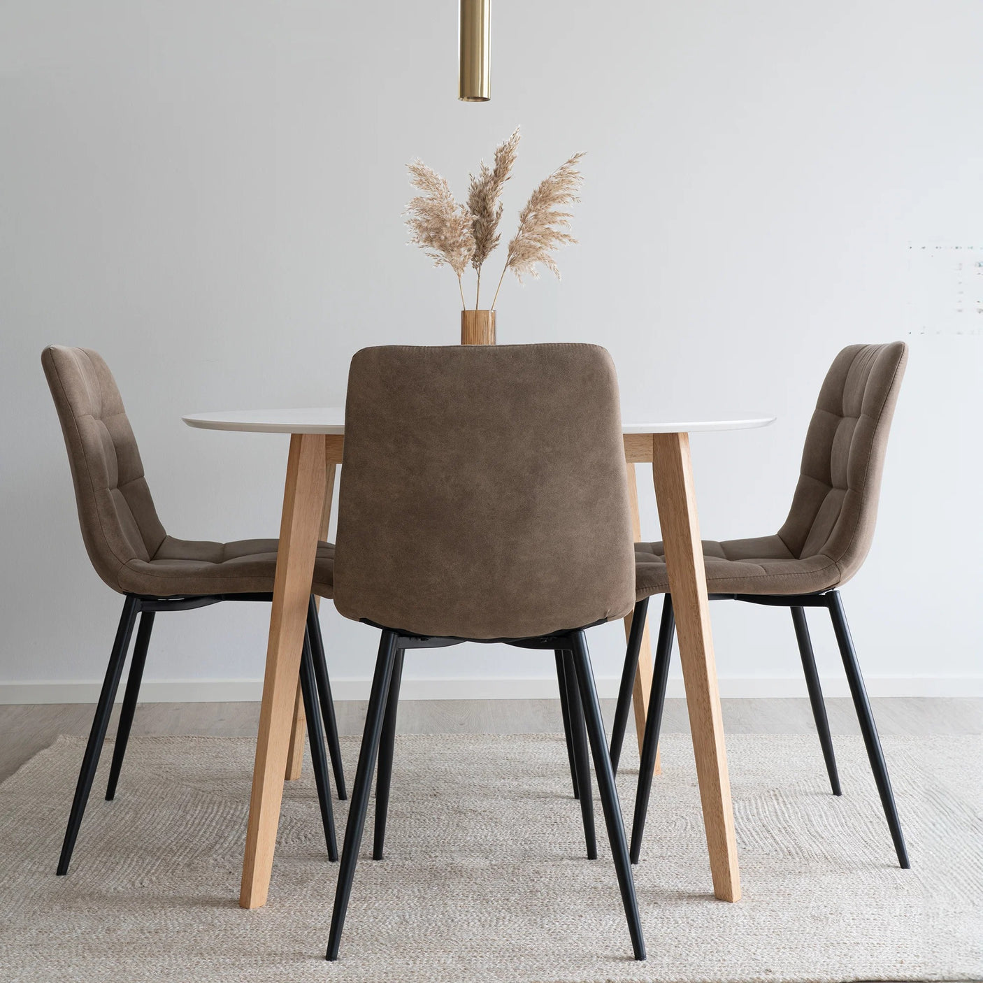 Vojens og Middelfart Spisebordsett House Nordic Spisegruppe