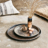LOMBOK plate i jern, M, antikk - sølv finish Nordal DECO ITEMS