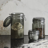 PEAR beholder med patentlås - 950 ml Nordal TABLEWARE