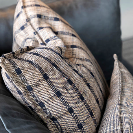 TRAVERSE BLACK/LINEN Putetrekk Artwood Pute
