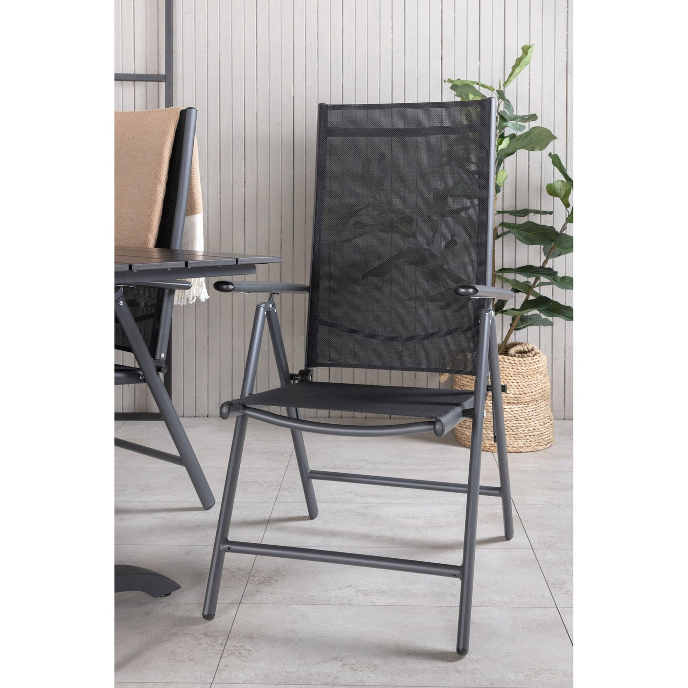 Denver Café bord 120*70 + Break Stol Venture Design Spisegruppe
