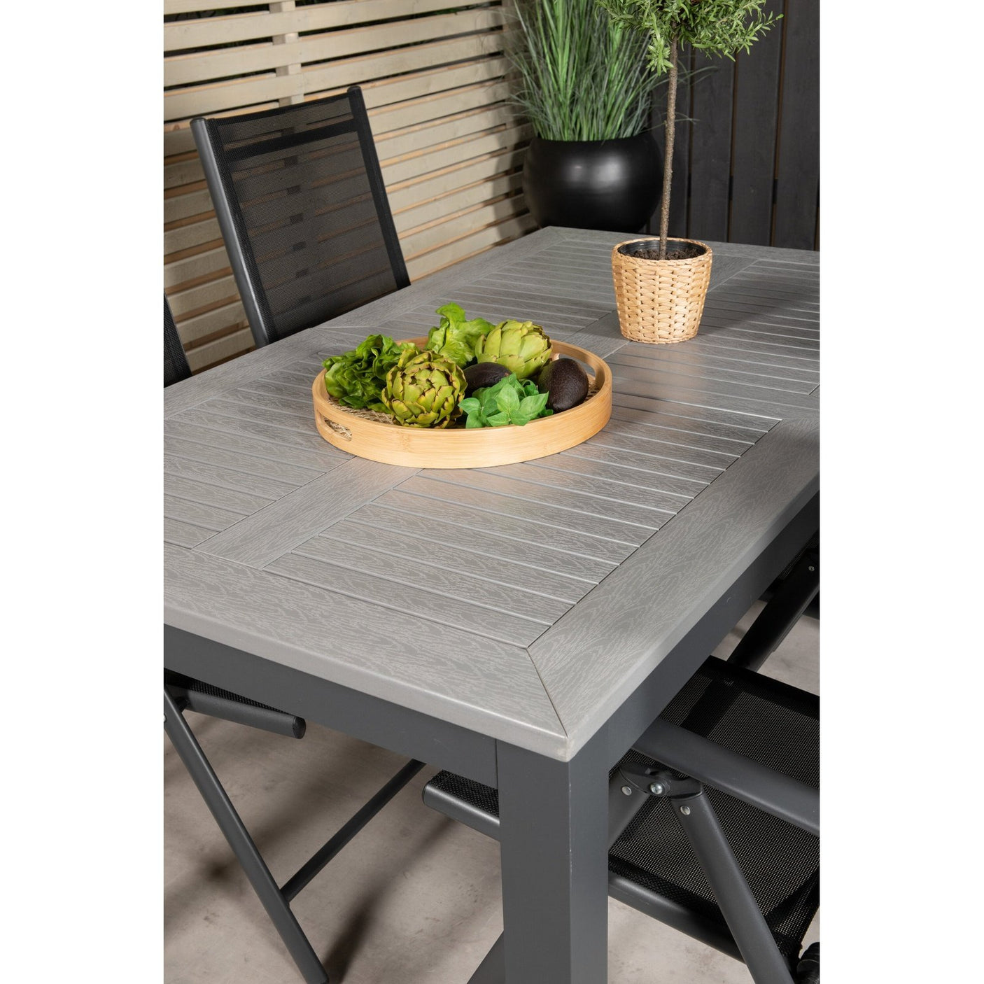 Albany Table 152/210 + Pause stoler Venture Design Spisegruppe
