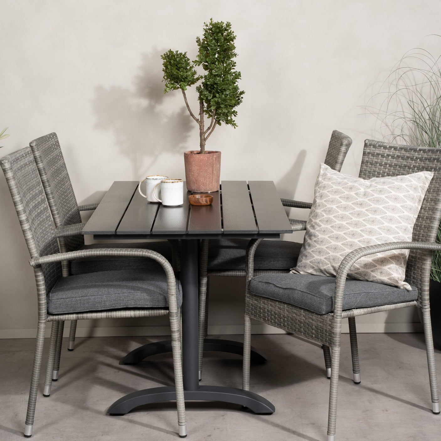Denver Café Bord 120*70 + Anna Armstol Venture Design Spisegruppe