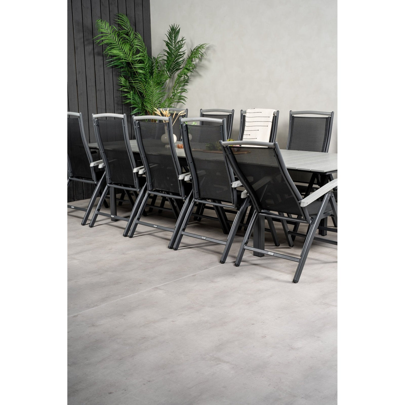Levels bord 229/310/ Albany stoler/ 10 Venture Design Spisegruppe