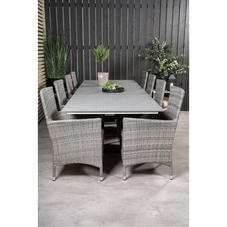 Levels bord 229/310 + Malin Lenestol Venture Design Spisegruppe