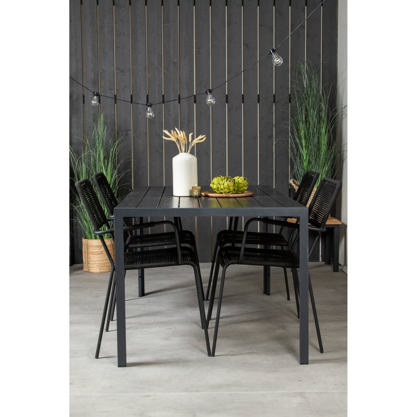 Break spisebord 150*90 + Lindos lenestol Venture Design Spisegruppe