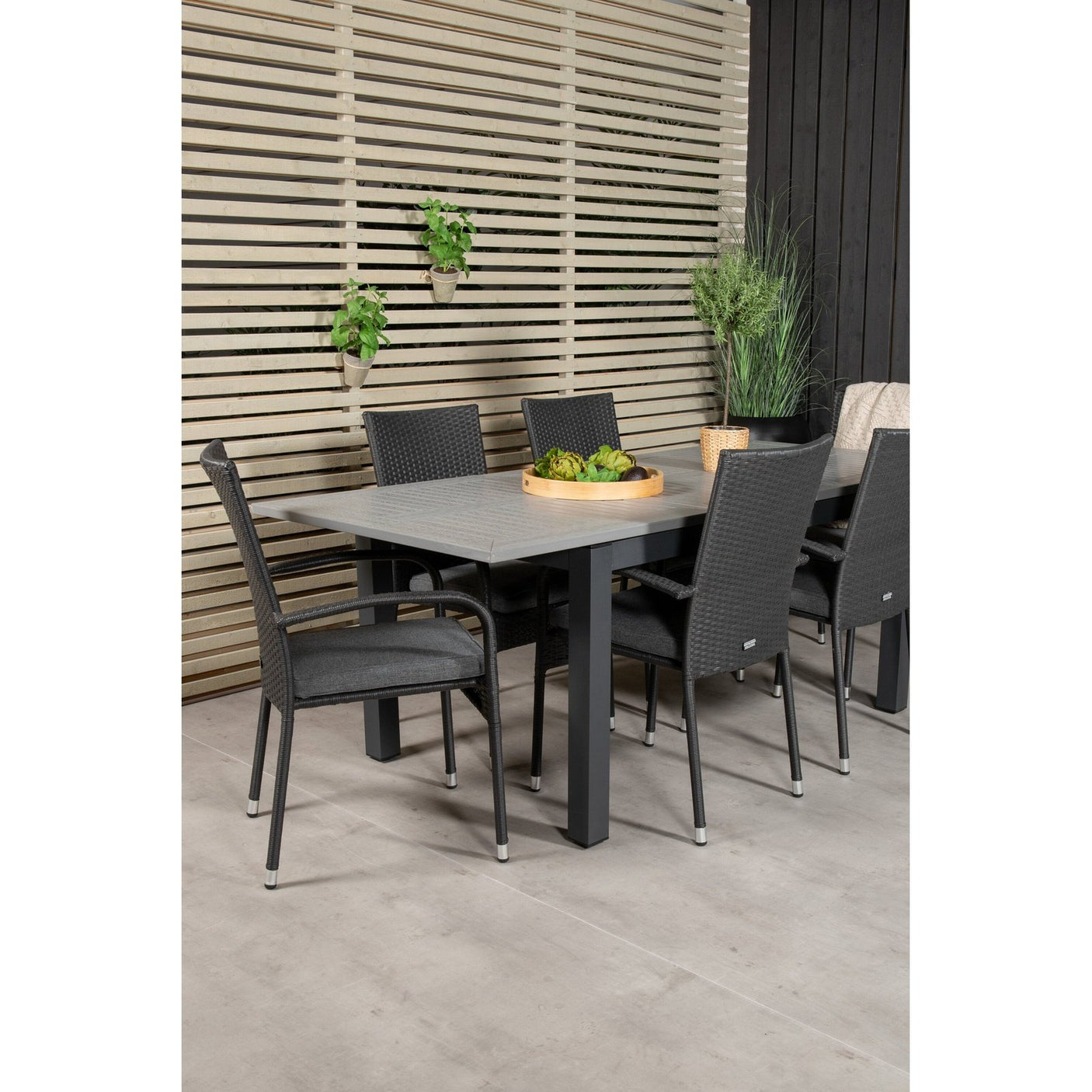 Albany Table 160/240 + Anna stoler Venture Design Spisegruppe