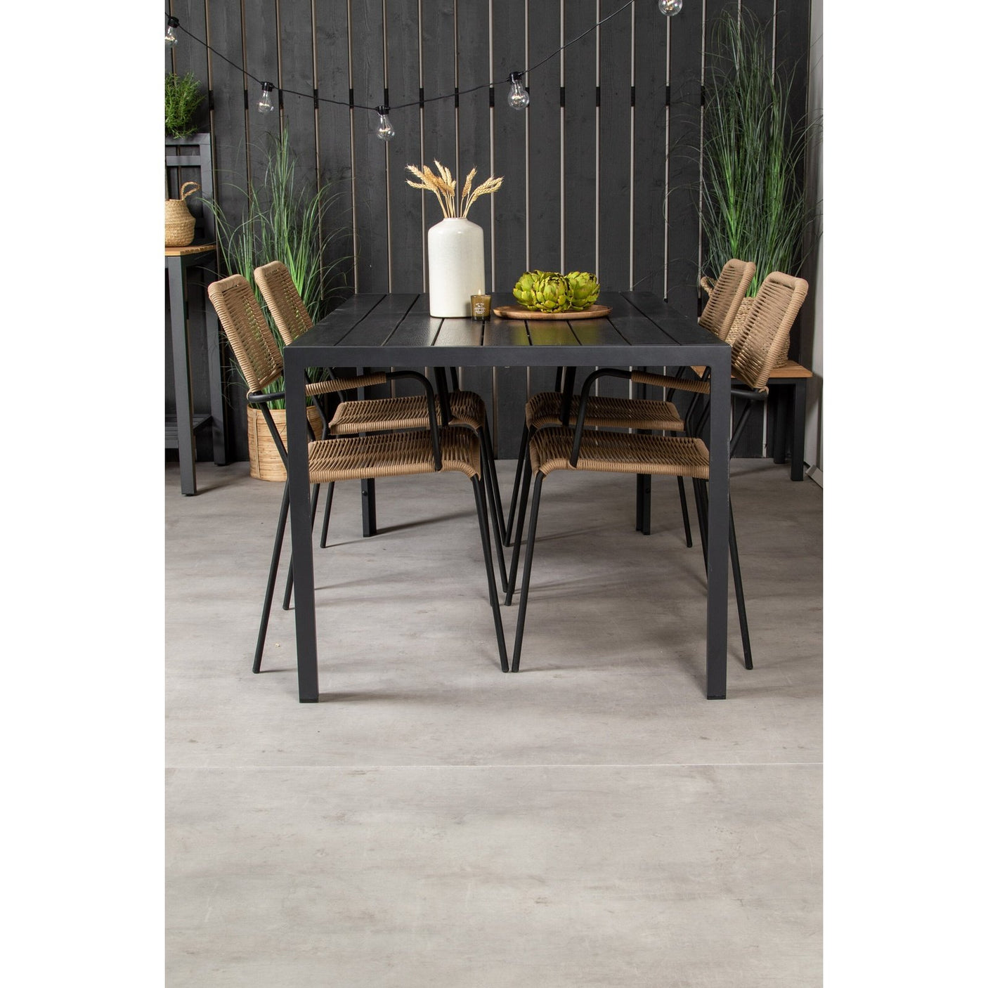 Break spisebord 150*90 + Lindos lenestol Venture Design Spisegruppe